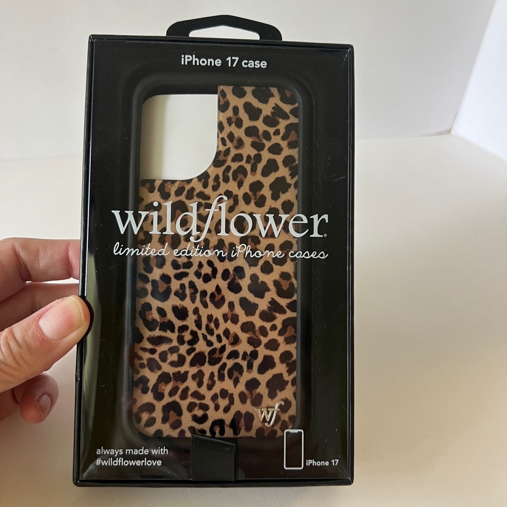 Wildflower Meow Leopard Print iPhone 17 Case NIP